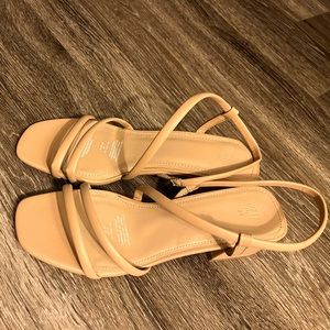 H&M Sandals in beige. They run slightly large.